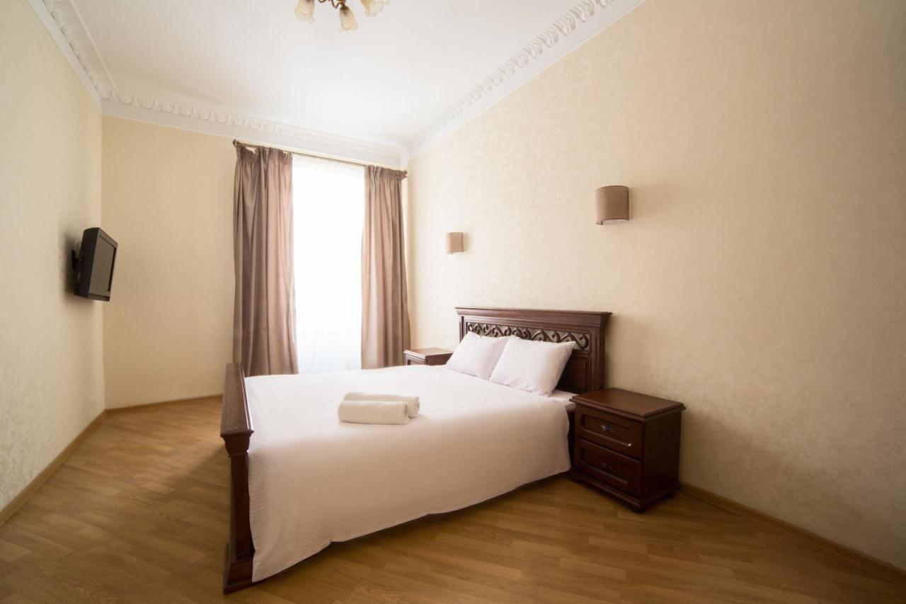 Apartment On Virmenska 3, With 2 Separate Bedrooms Lviv Exterior photo